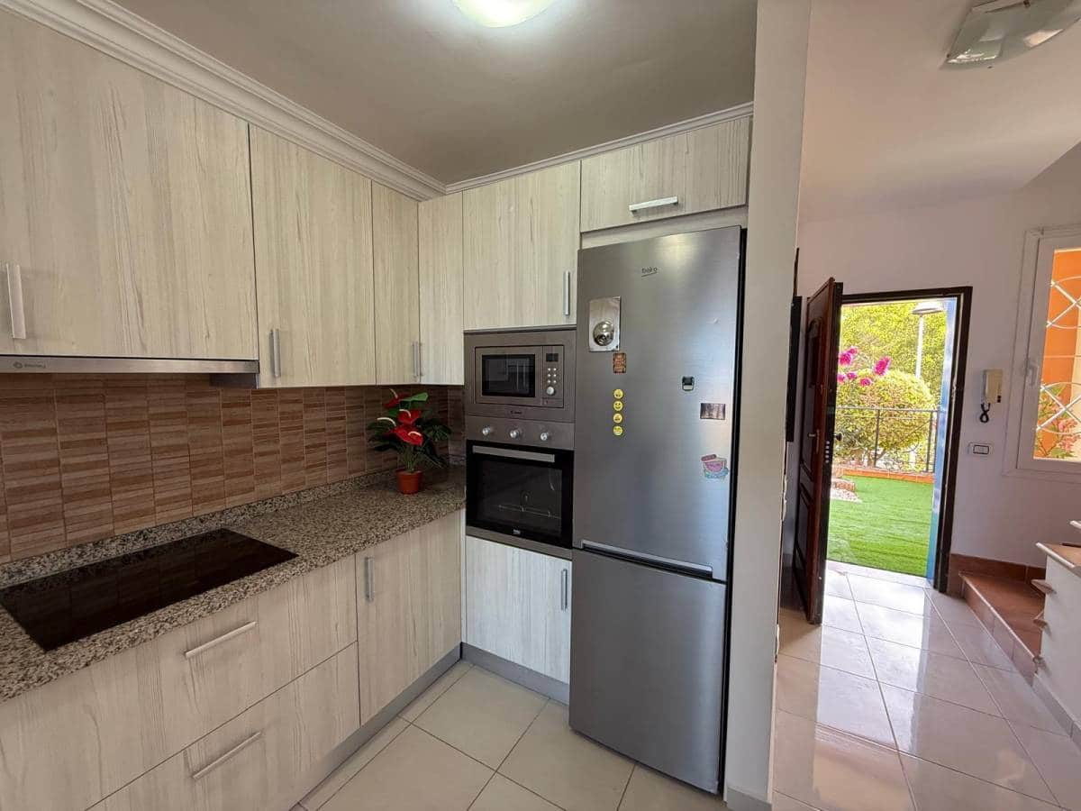 3 makuuhuone Huvila myytävänä paikassa Los Cristianos - 850 000 € (Ref: 9255899)