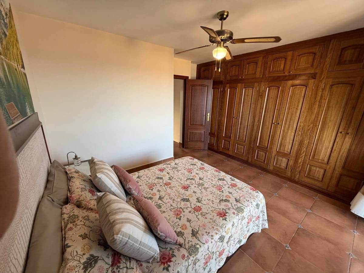 3 makuuhuone Huvila myytävänä paikassa Los Cristianos - 850 000 € (Ref: 9255899)