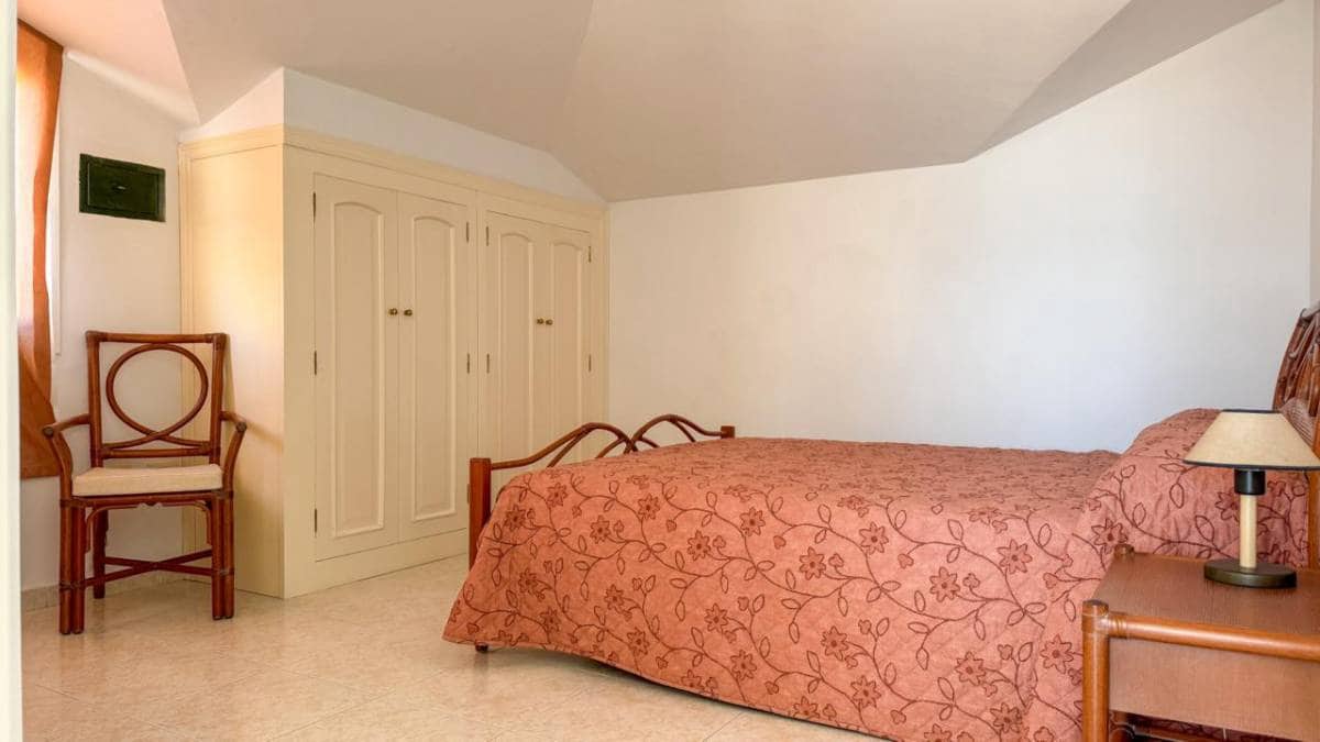 2 sypialnia Penthouse na sprzedaż w Los Cristianos - 650 000 € (Ref: 9256320)