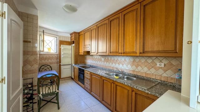 2 soveværelse Penthouse til salg i Los Cristianos, Arona - € 650.000 (Ref: 9256320)