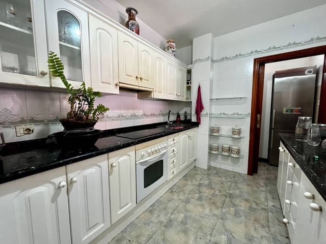 3 soverom Leilighet til salgs i Los Cristianos, Arona - € 549 000 (Ref: 9258187)