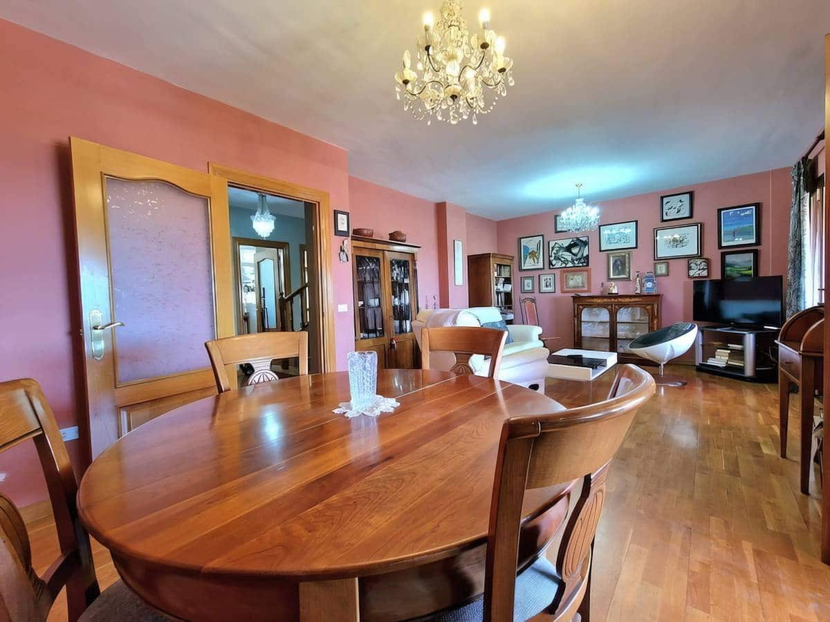 4 sypialnia Penthouse na sprzedaż w Playa de las Americas - 645 000 € (Ref: 9261922)