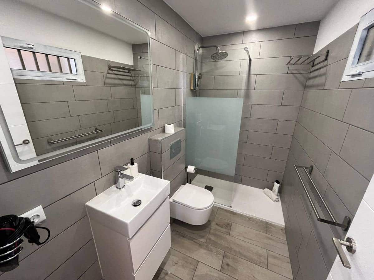 1 bedroom Apartment for sale in Playa de las Americas - € 270,000 (Ref: 9263844)