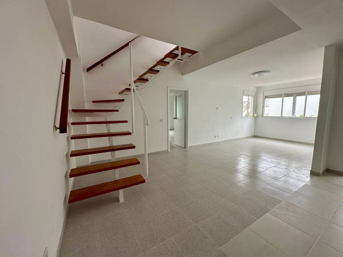 3 slaapkamer Penthouse te koop in Parque de la Reina - € 330.000 (Ref: 9296352)