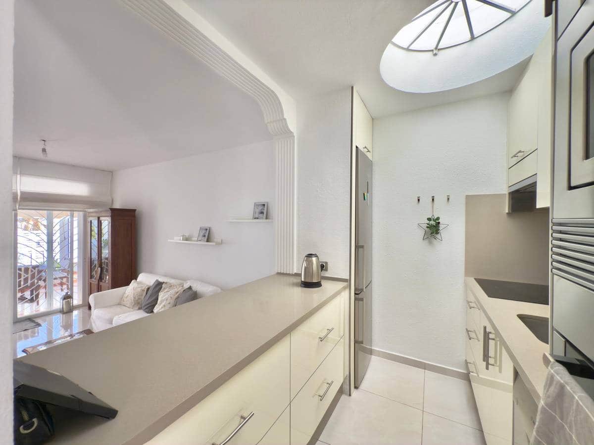 2 soveværelse Bungalow til salg i Costa Adeje - € 395.000 (Ref: 9298922)