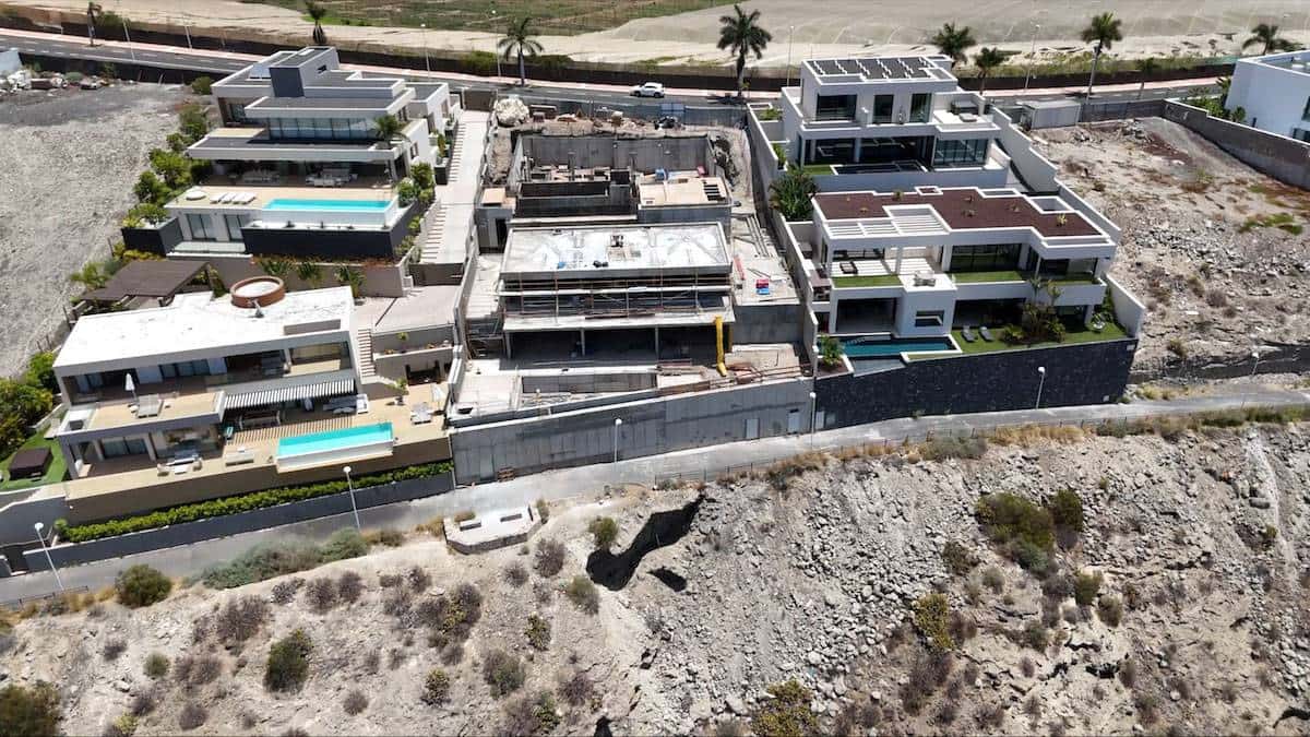 Chalet de 3 habitaciones en Playa de las Americas en venta - 4.400.000 € (Ref: 9350113)