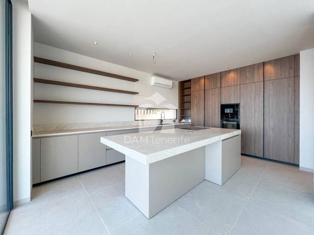 6 quarto Moradia para venda em Roque del Conde, Adeje com piscina garagem - 2 400 000 € (Ref: 9352178)