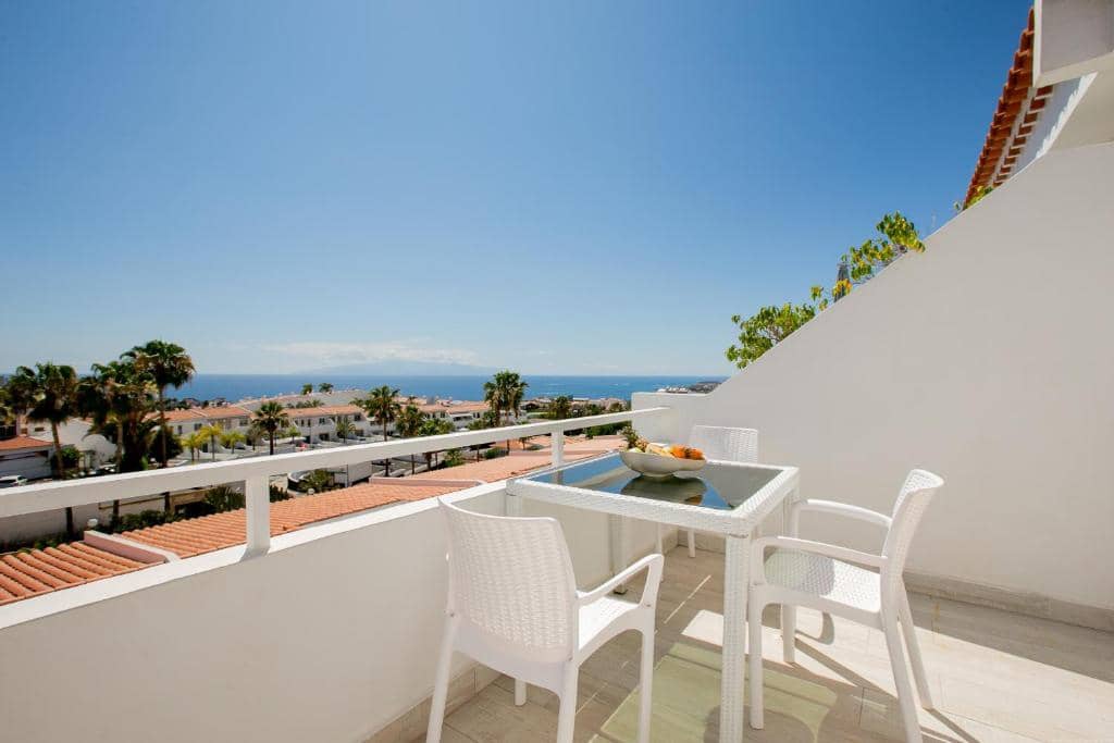 Apartment for sale in Costa Adeje - € 250,000 (Ref: 9356484)