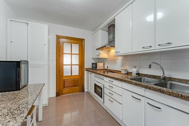 4 soveværelse Lejlighed til salg i Los Cristianos, Arona - € 699.000 (Ref: 9374369)