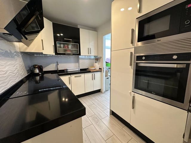 3 soverom Leilighet til salgs i Los Cristianos, Arona - € 499 000 (Ref: 9443778)