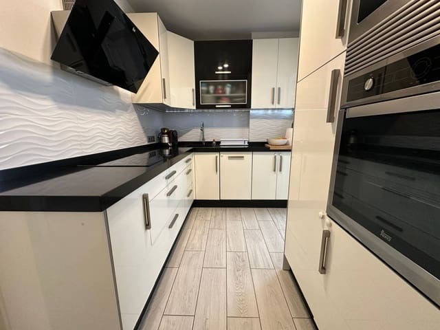 3 soverom Leilighet til salgs i Los Cristianos, Arona - € 499 000 (Ref: 9443778)