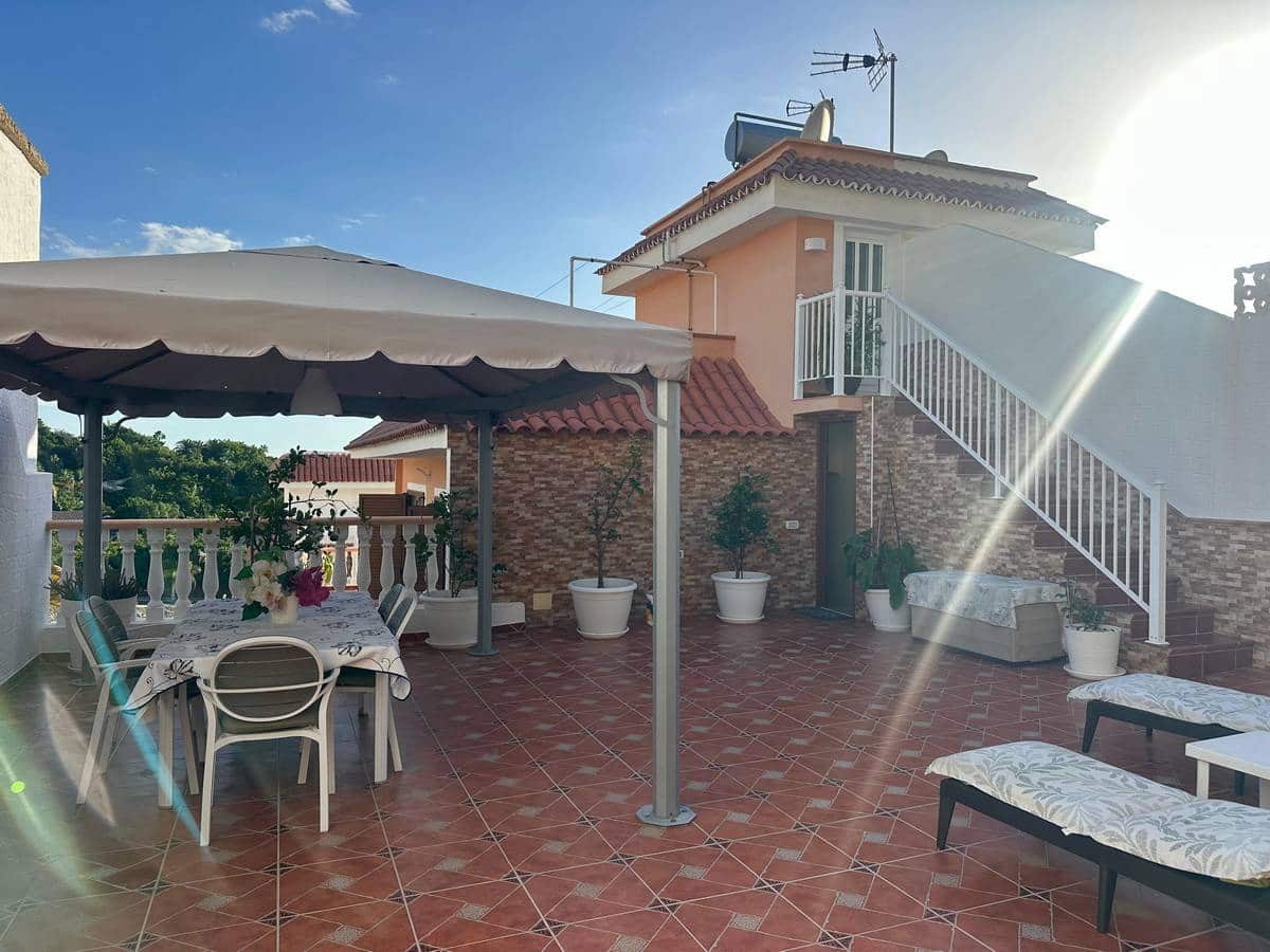 3 makuuhuone Bungalow myytävänä paikassa Costa Adeje - 850 000 € (Ref: 9454890)