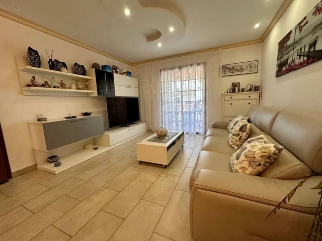 3 makuuhuone Bungalow myytävänä paikassa San Eugenio Alto, Adeje - 850 000 € (Ref: 9454890)