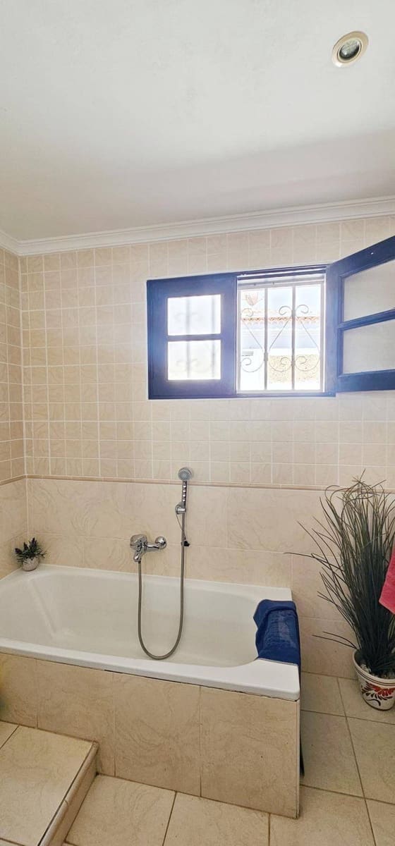 5 sovrum Villa till salu i Callao Salvaje - 889 000 € (Ref: 9489999)