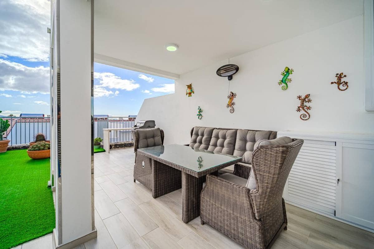 Apartamento de 2 habitaciones en La Caleta Adeje en venta - 995.000 € (Ref: 9492707)