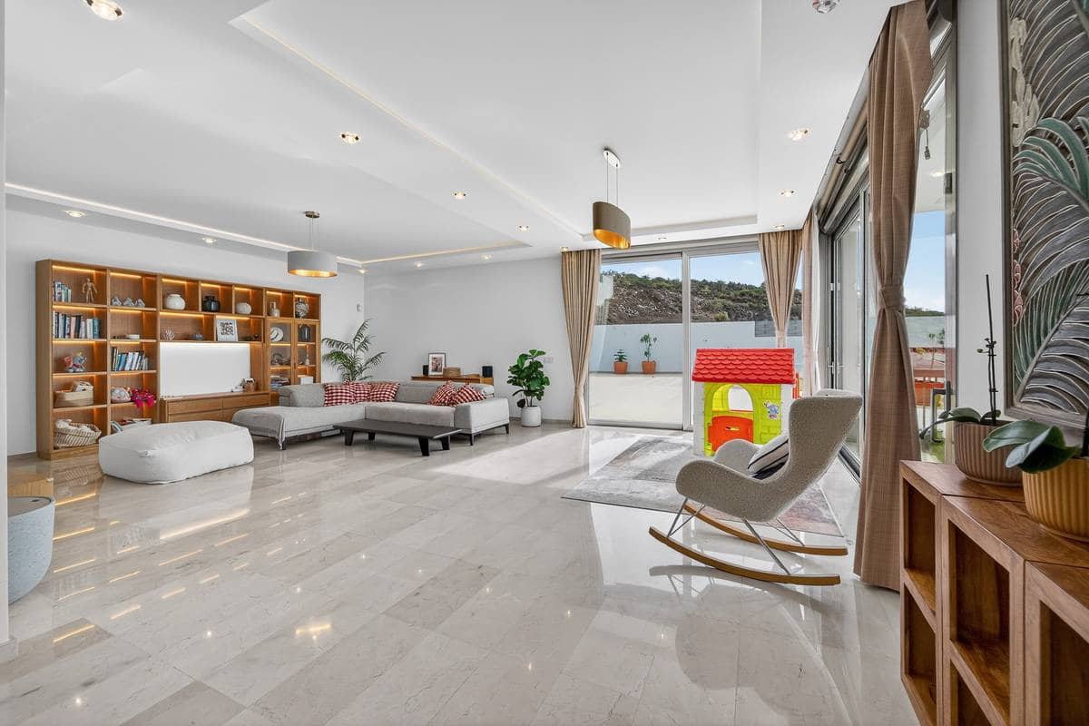 5 bedroom Villa for sale in Roque del Conde - € 2,300,000 (Ref: 9500652)