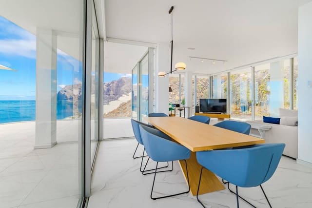 3 soveværelse Penthouse til salg i Los Gigantes, Santiago del Teide - € 2.090.000 (Ref: 9539840)