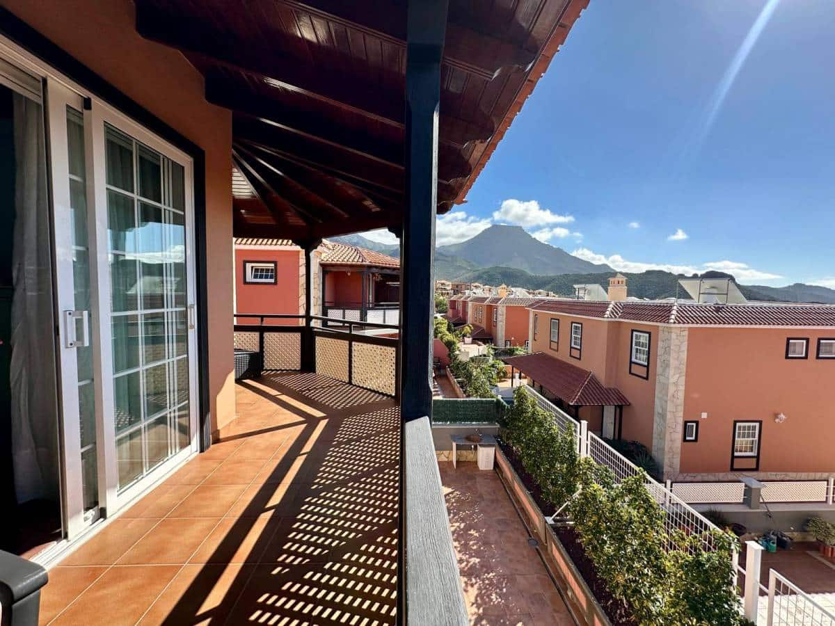 4 Zimmer Villa zu verkaufen in Adeje - 685.000 € (Ref: 9547154)