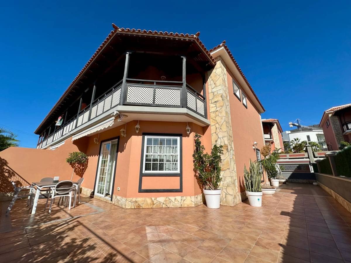 4 Zimmer Villa zu verkaufen in Adeje - 685.000 € (Ref: 9547154)