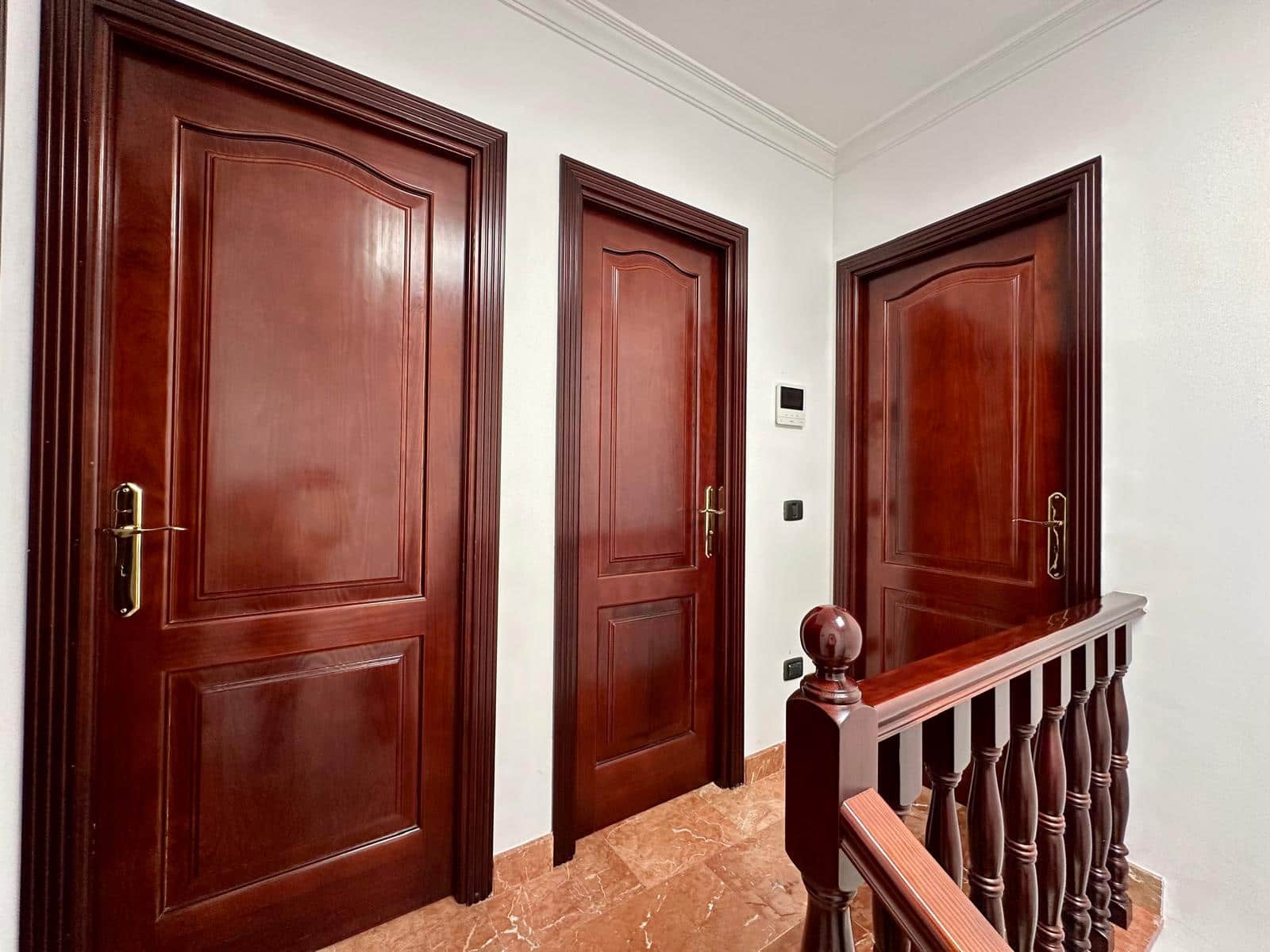 4 Zimmer Villa zu verkaufen in Adeje - 685.000 € (Ref: 9547154)