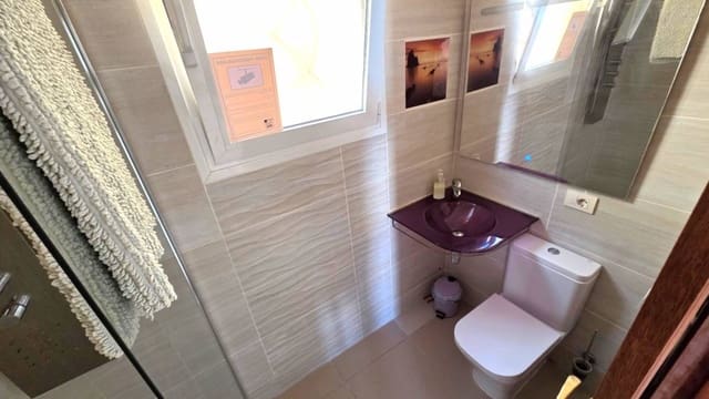 2 soveværelse Penthouse til salg i Los Cristianos, Arona - € 390.000 (Ref: 9626393)