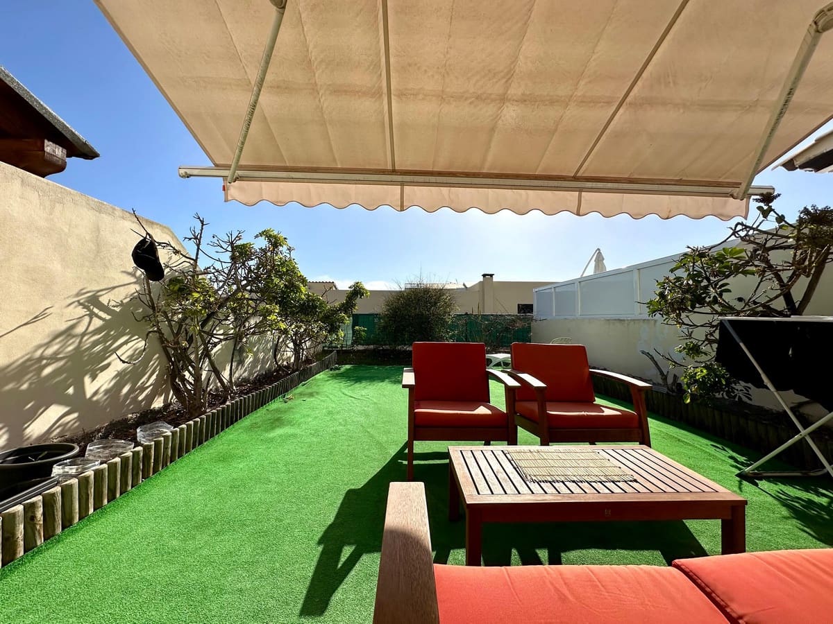 3 soveværelse Byhus til salg i Adeje med garage - € 485.000 (Ref: 9635211)