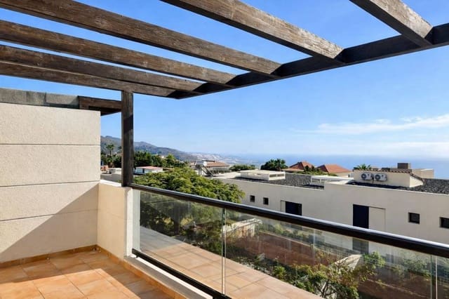 3 bedroom Townhouse for sale in Casco Urbano, Adeje with garage - € 485,000 (Ref: 9635211)