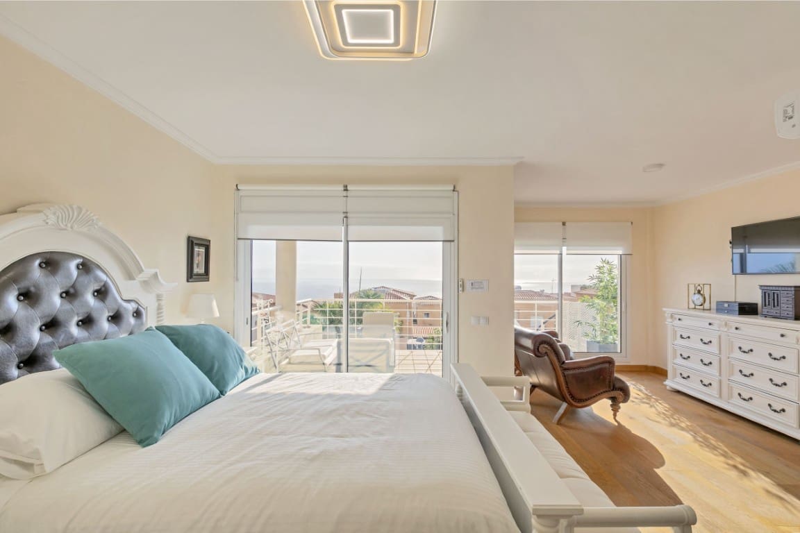 4 chambre Villa/Maison à vendre à Puerto Santiago - 1 050 000 € (Ref: 9671138)