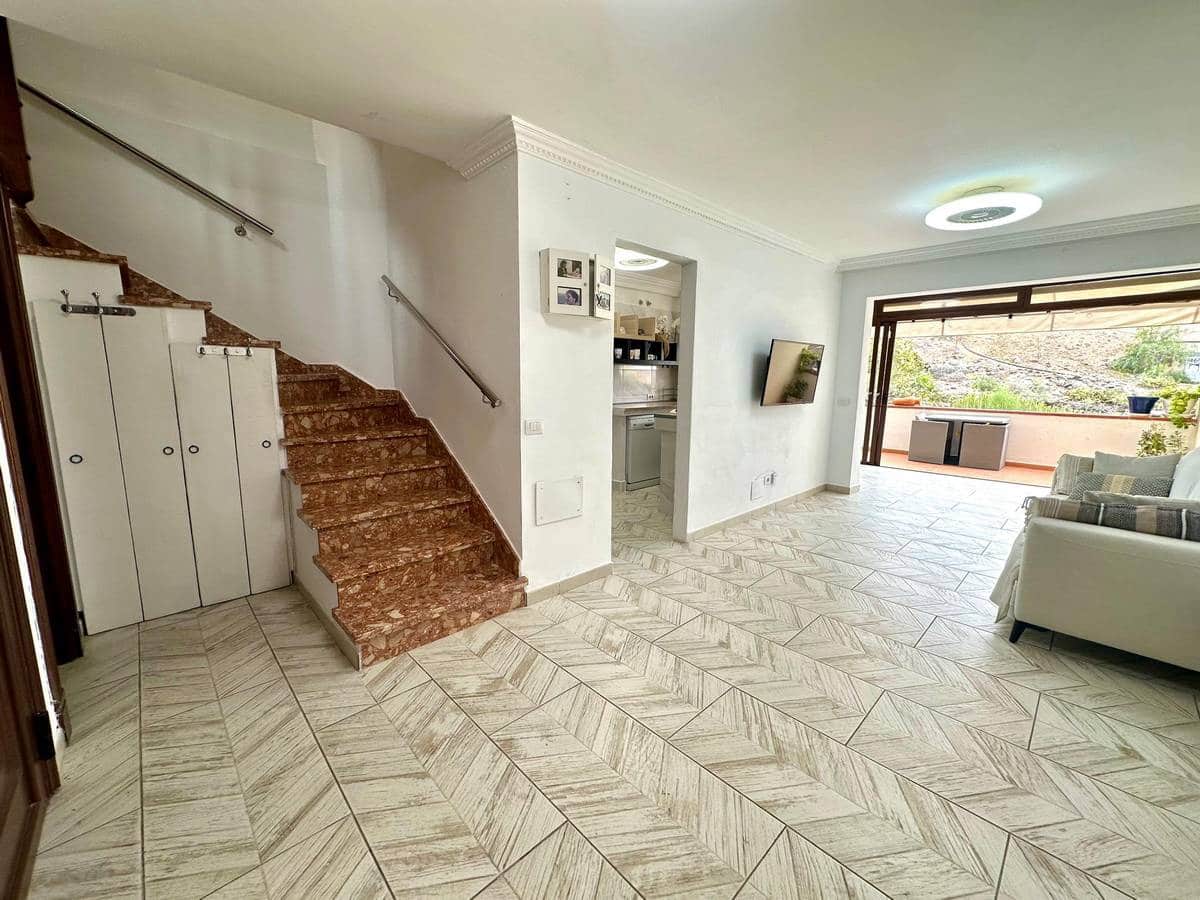 3 makuuhuone Huoneisto myytävänä paikassa Costa Adeje - 410 000 € (Ref: 9672179)