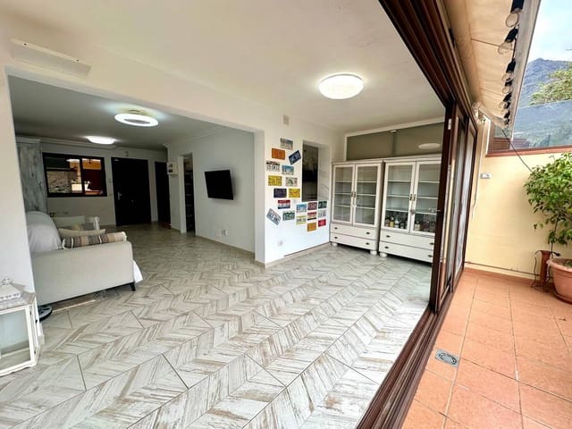 3 makuuhuone Huoneisto myytävänä paikassa Playa de Fañabé Alto, Adeje - 410 000 € (Ref: 9672179)