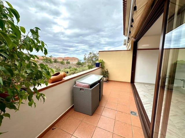 3 makuuhuone Huoneisto myytävänä paikassa Playa de Fañabé Alto, Adeje - 410 000 € (Ref: 9672179)