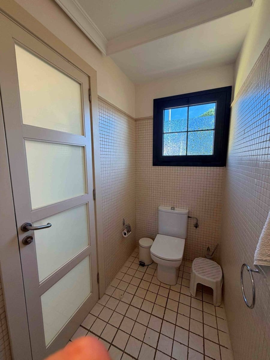 2 soveværelse Lejlighed til salg i Playa del Duque - € 1.070.000 (Ref: 9685639)