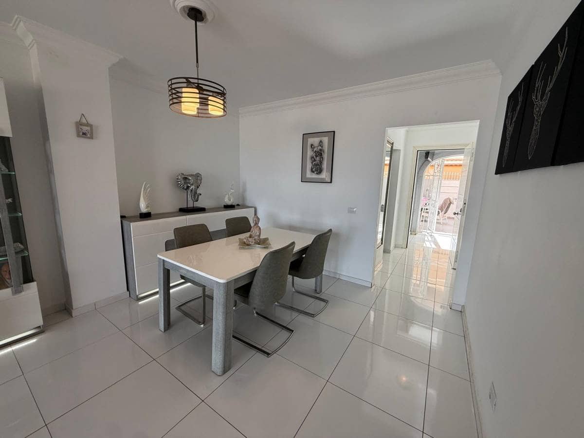 3 slaapkamer Huis te koop in Torviscas - € 670.000 (Ref: 9715708)