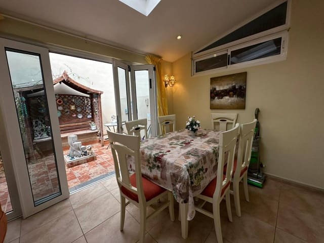 2 slaapkamer Huis te koop in Chayofa, Arona - € 389.000 (Ref: 9716685)