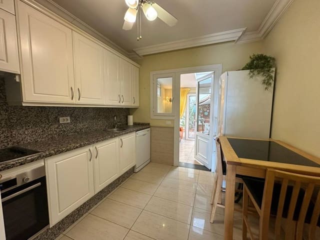 2 slaapkamer Huis te koop in Chayofa, Arona - € 389.000 (Ref: 9716685)