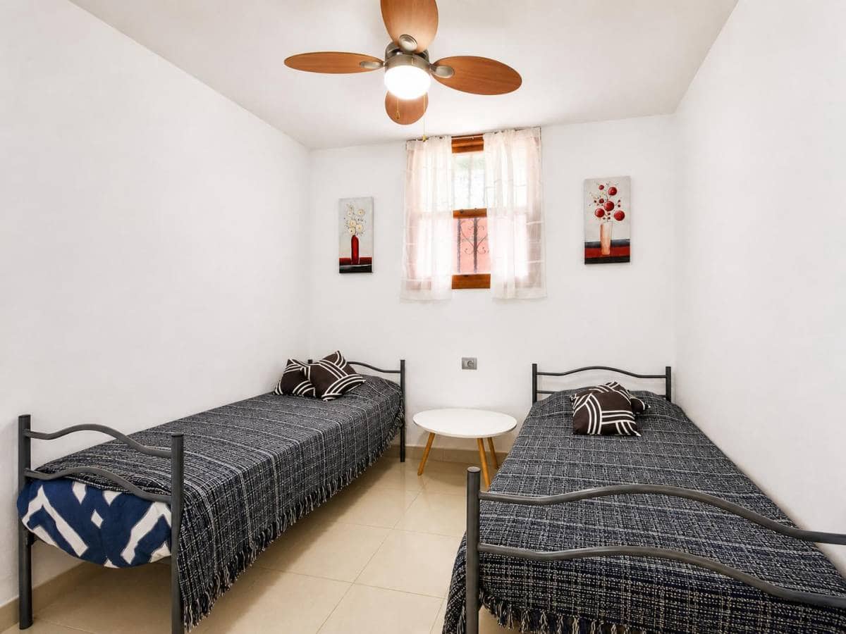 2 Zimmer Apartment zu verkaufen in Los Cristianos - 400.000 € (Ref: 9816420)