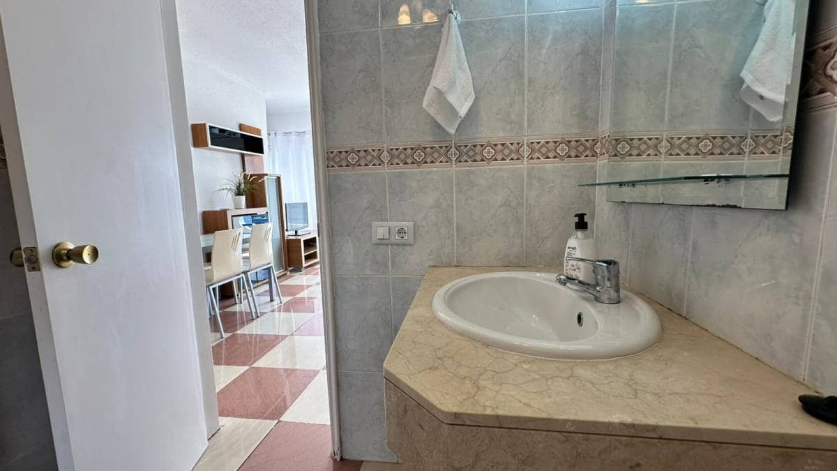 Apartment for sale in Playa Paraiso - € 215,000 (Ref: 9819247)