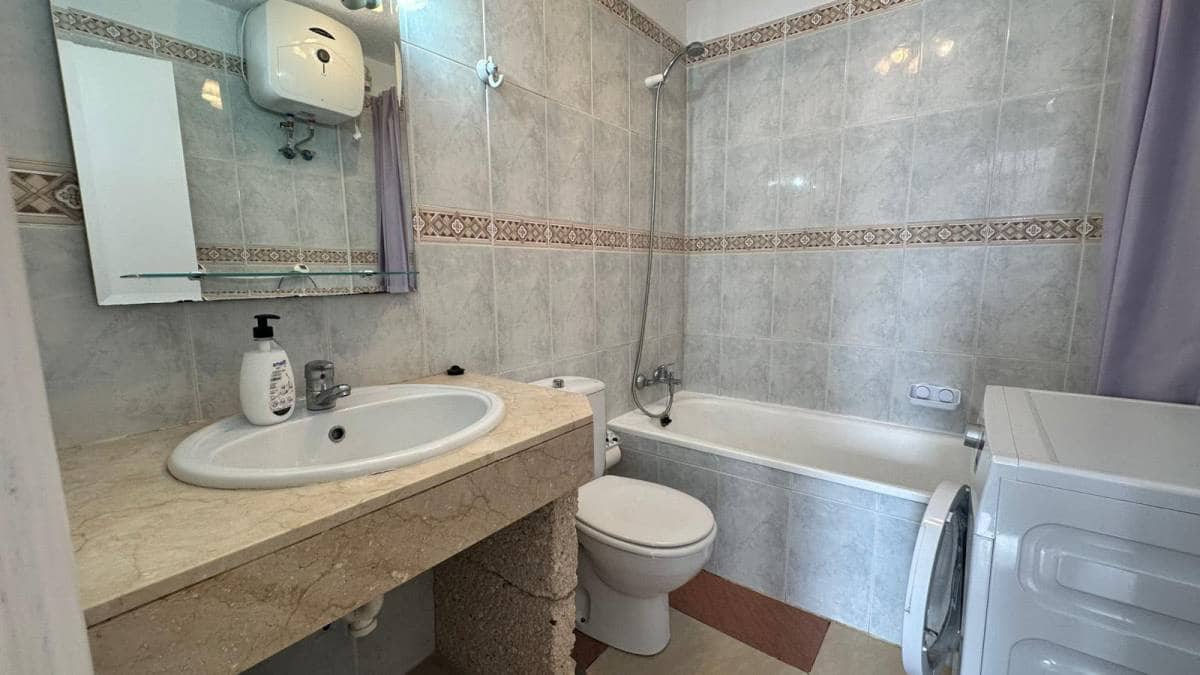 Apartment for sale in Playa Paraiso - € 215,000 (Ref: 9819247)