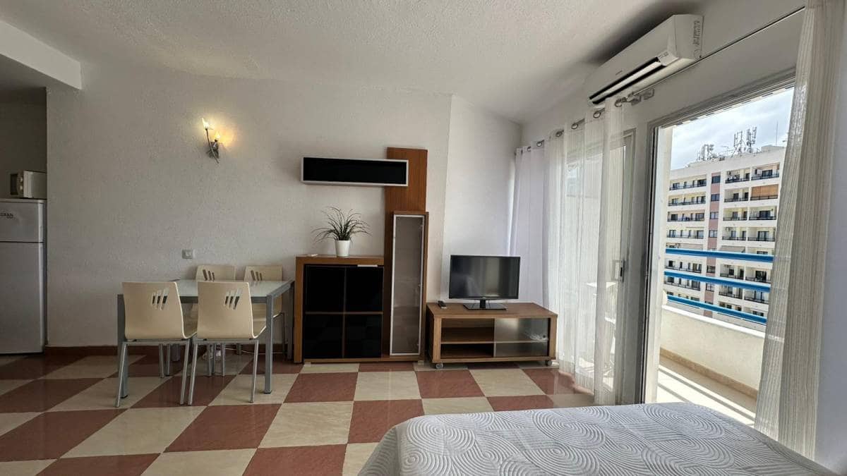 Apartment for sale in Playa Paraiso - € 215,000 (Ref: 9819247)