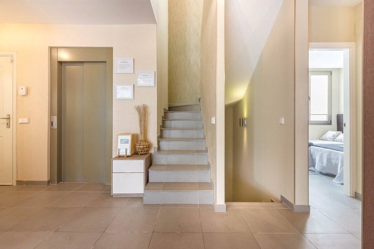 3 bedroom Villa for sale in La Caleta Adeje - € 1,890,000 (Ref: 9902373)