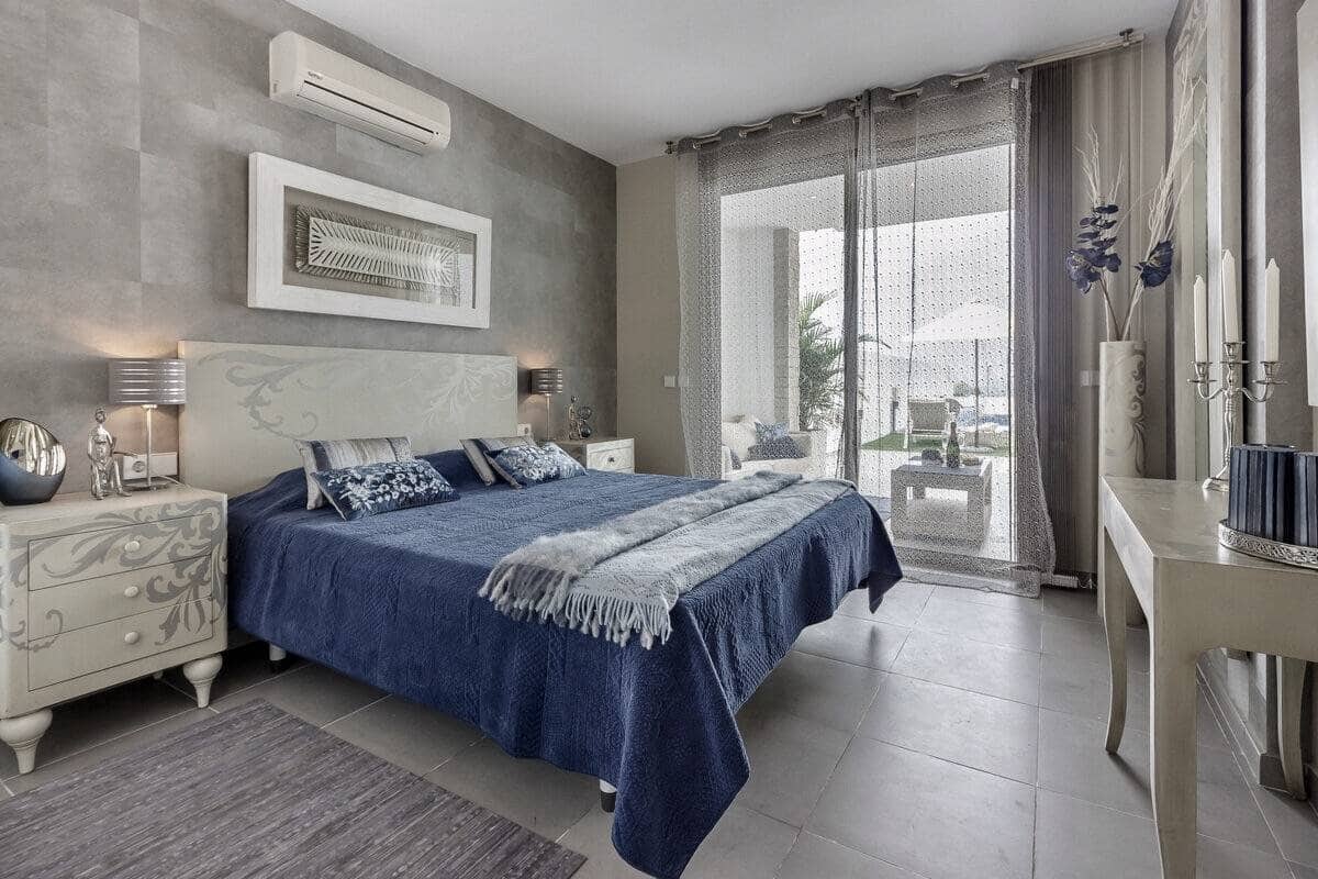 3 bedroom Villa for sale in La Caleta Adeje - € 1,890,000 (Ref: 9902373)