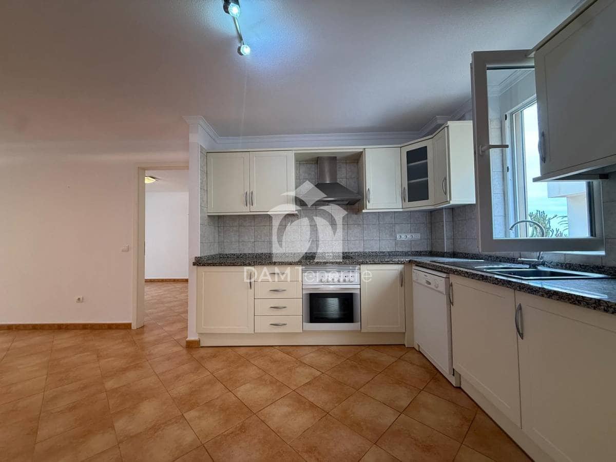 2 sovrum Lägenhet till salu i Los Cristianos - 465 000 € (Ref: 9902571)