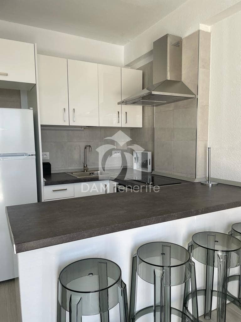 1 soverom Leilighet til salgs i Los Cristianos - € 300 000 (Ref: 9929961)
