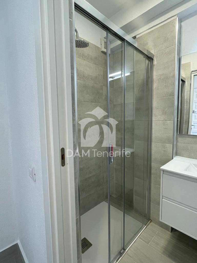 1 soverom Leilighet til salgs i Los Cristianos - € 300 000 (Ref: 9929961)