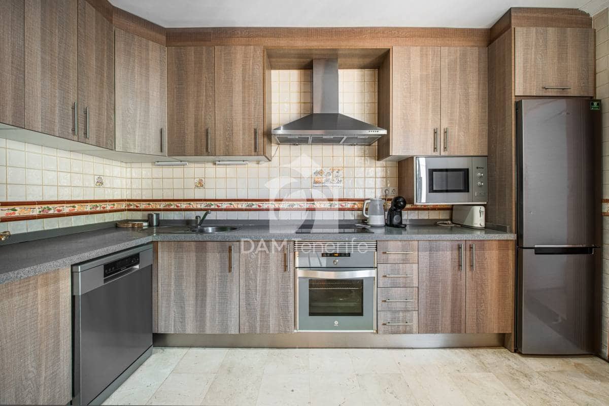 5 bedroom Townhouse for sale in Torviscas - € 690,000 (Ref: 9935049)