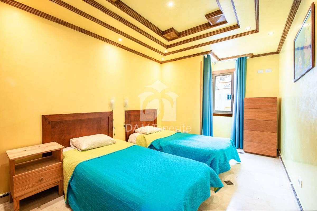 5 bedroom Townhouse for sale in Torviscas - € 690,000 (Ref: 9935049)