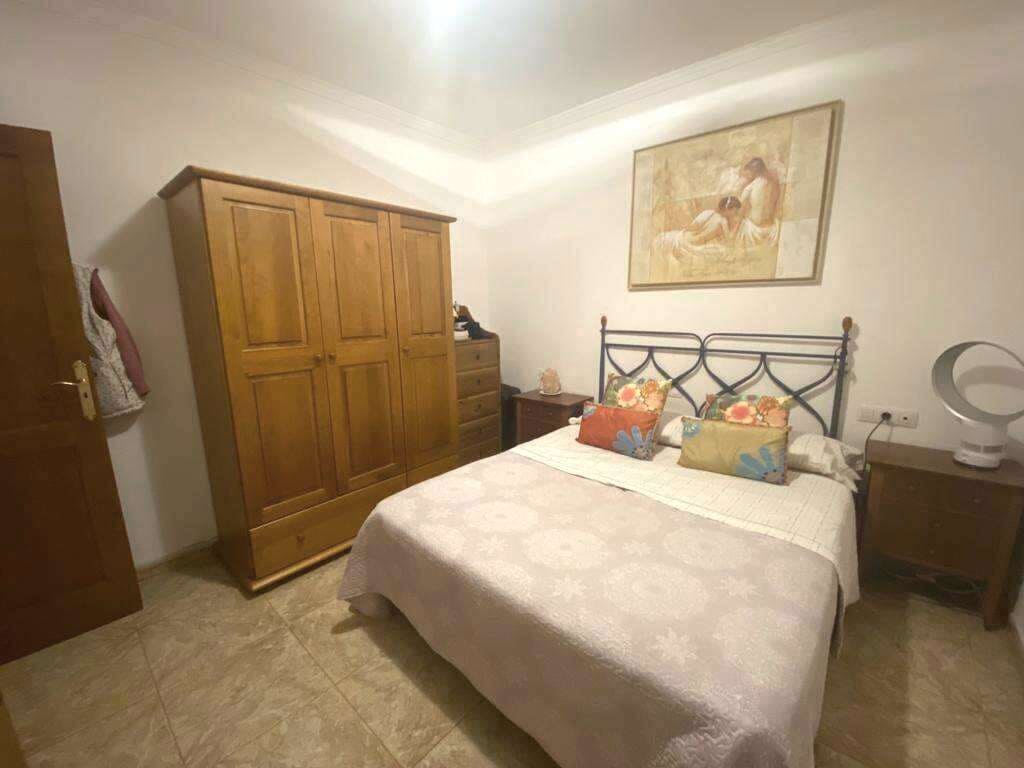 2 bedroom Apartment for sale in Arrecife with garage € 150,000 (Ref