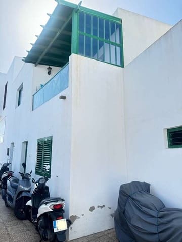 5 slaapkamer Finca/Landhuis te koop in Playa Blanca, Yaiza - € 430.000 (Ref: 8699333)