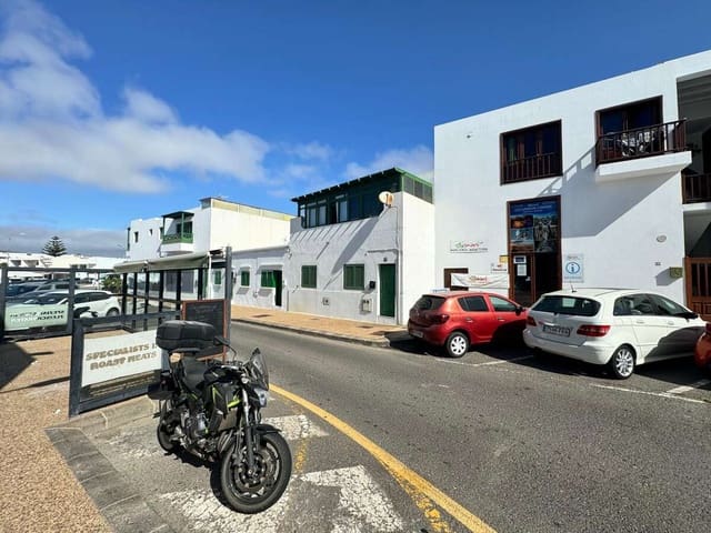 5 slaapkamer Finca/Landhuis te koop in Playa Blanca, Yaiza - € 430.000 (Ref: 8699333)