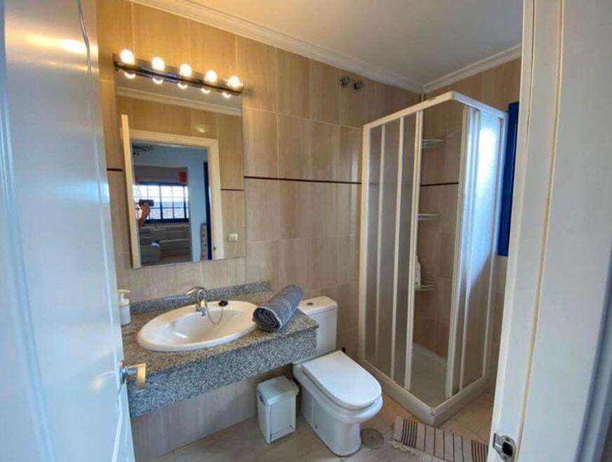 3 bedroom Semi-detached Villa for sale in Playa Blanca with pool - € 426,000 (Ref: 9280688)